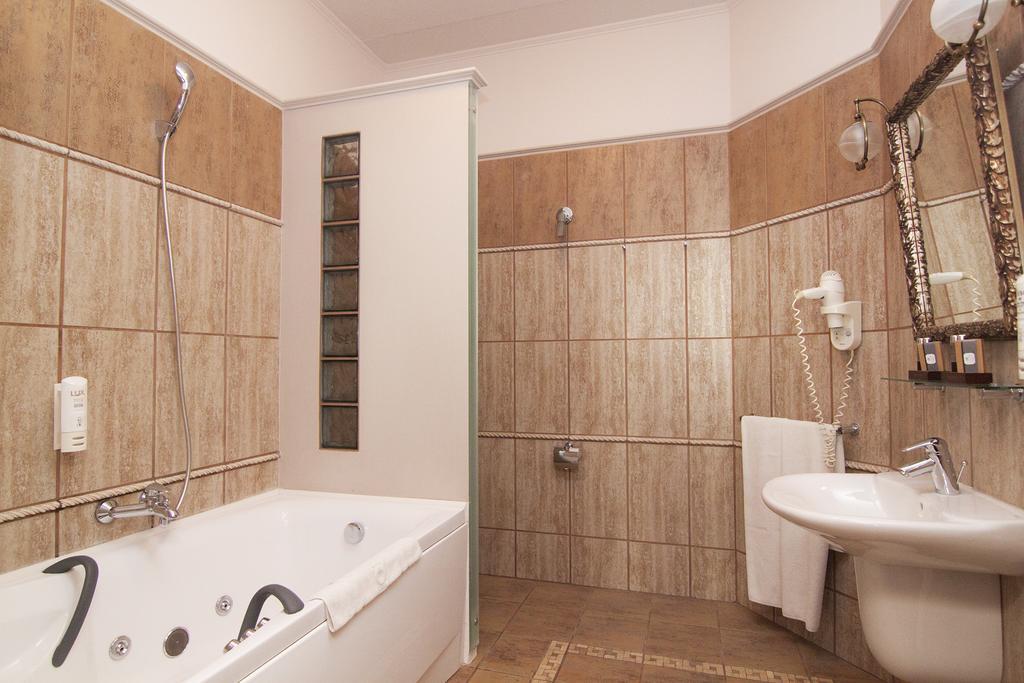 Royal 3* Poznan